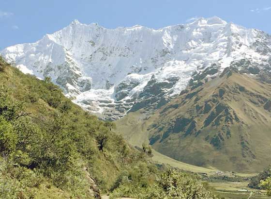 Inca Trail Vs. Salkantay Trek: both in the National park of Machu Picchu