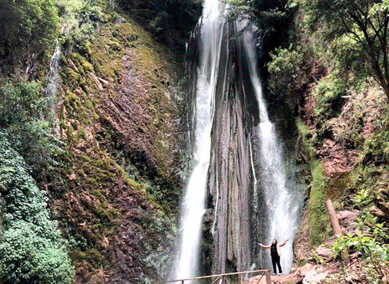 Poc Poc waterfall hike