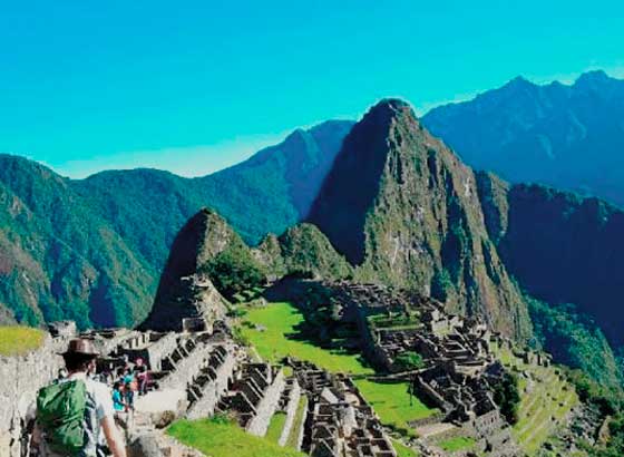 Classic inca trail & sacred valley tour